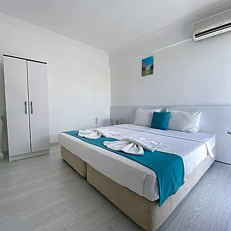 Otel Minerva Port
